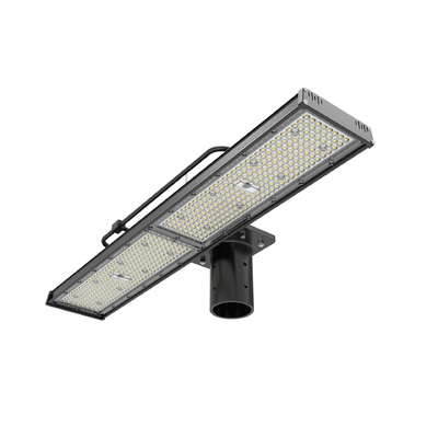 High CRI 80 Optional Linear LED High Bay Light für die Anbringung auf Stangen in RAL 9017 Schwarz